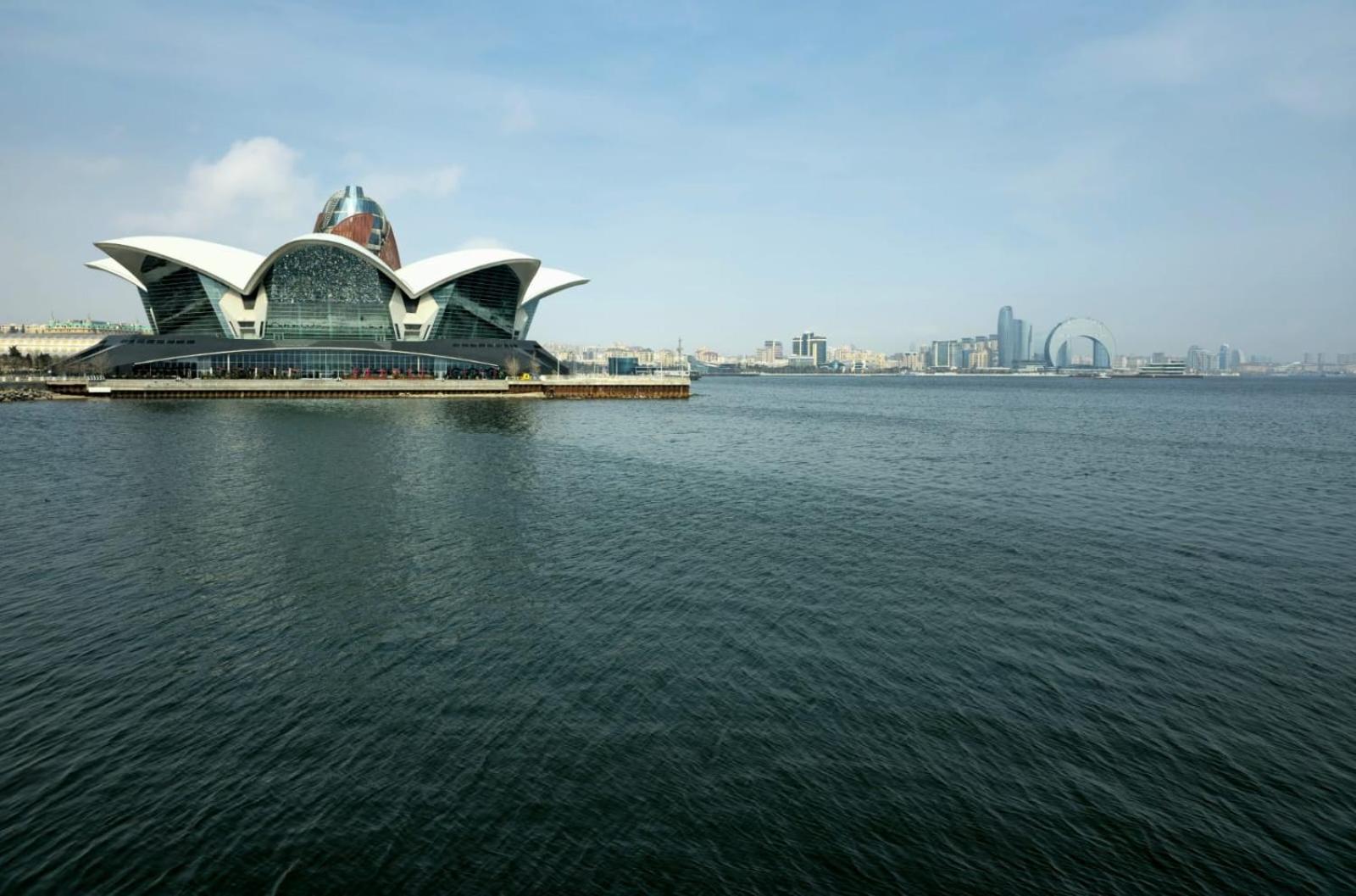 Swan Hotel บากู ภายนอก รูปภาพ