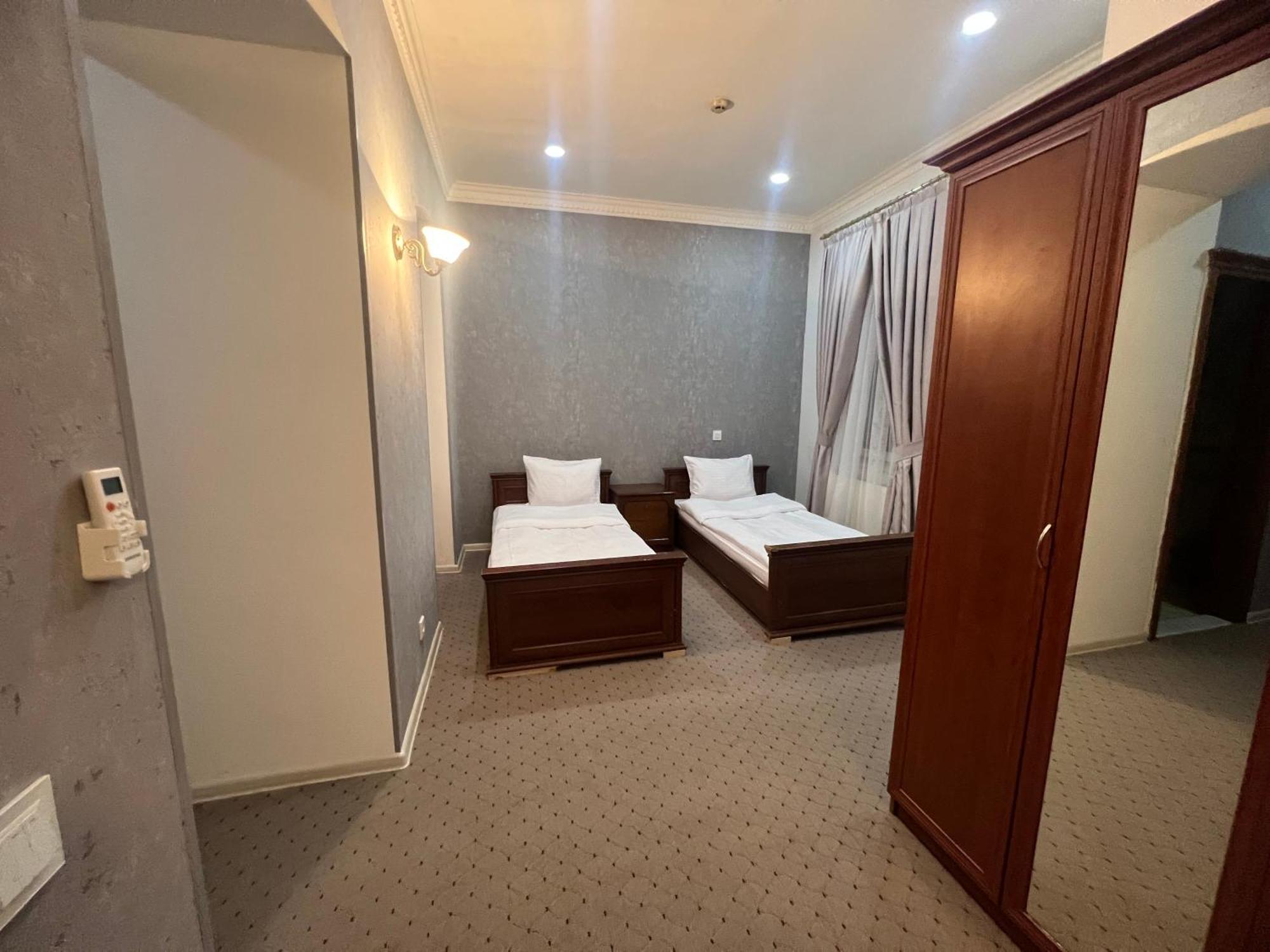Swan Hotel บากู ภายนอก รูปภาพ